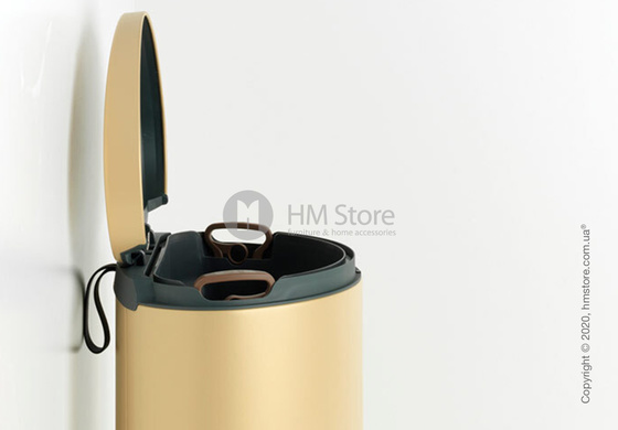 Ведро для мусора Brabantia Pedal Bin Flatback+ 40 л, Mineral Golden Beach Ведро для мусора Brabantia Pedal Bin Flatback+ 40 л, Mineral Golden Beach