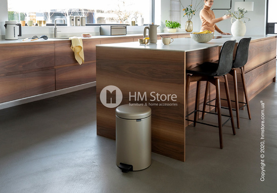 Ведро для мусора Brabantia Pedal Bin NewIcon 20 л, Champagne