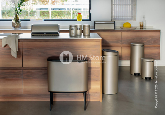 Ведро для мусора Brabantia Pedal Bin NewIcon 20 л, Champagne