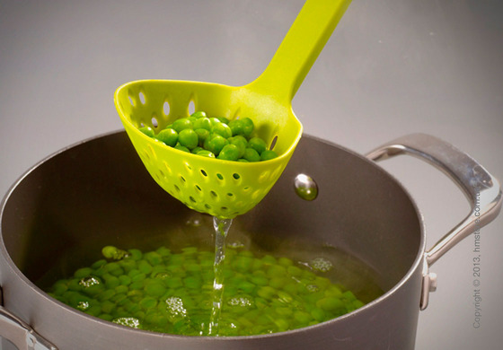 Шумовка Joseph Joseph Scoop Straining Ladle, Зеленая