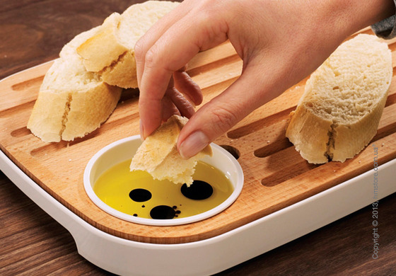 Разделочная доска Joseph Joseph Slice & Serve, Белая