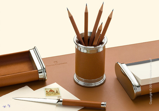 Подставка для ручек круглой формы Graf von Faber-Castell, Cognac Grained Leather Подставка для ручек круглой формы Graf von Faber-Castell, Cognac Grained Leather