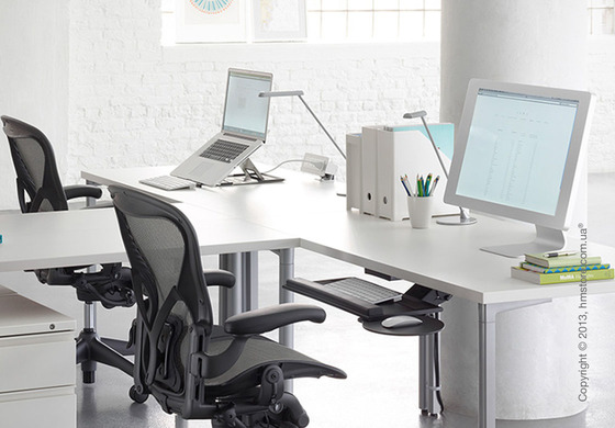 Держатель Herman Miller Lapjack Portable Laptop Holder