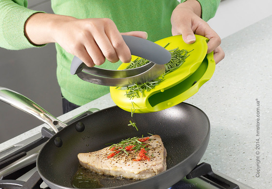 Нож для зелени Joseph Joseph Compact Herb Сhopper