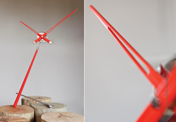 Часы настольные Nomon Puntero L Desktop Clock, Red