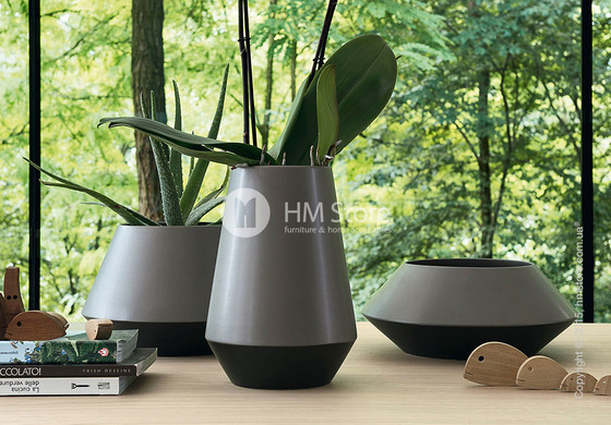 Ваза Calligaris Trio L, Ceramic matt black and dark taupe