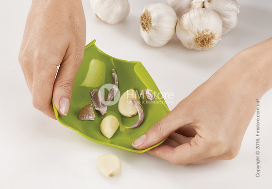 Ролл силиконовый для чистки чеснока Joseph Joseph Scroll, Green