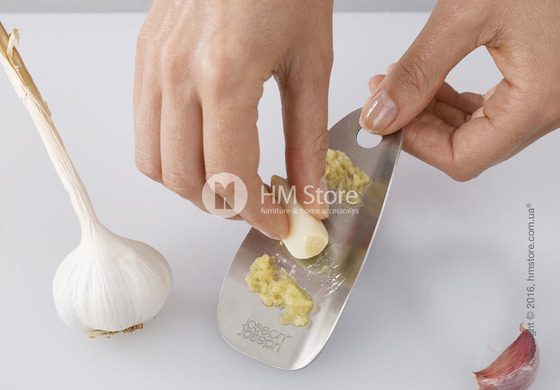 Терка для чеснока и имбиря Joseph Joseph Shred-line