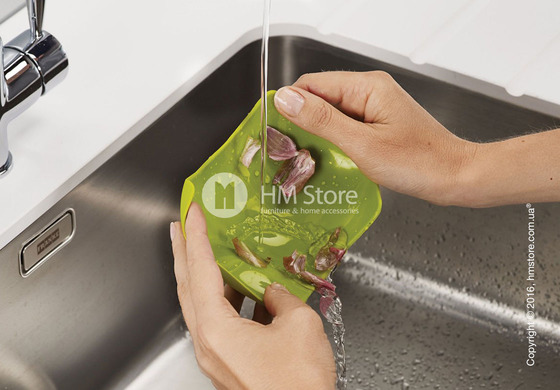 Ролл силиконовый для чистки чеснока Joseph Joseph Scroll, Red