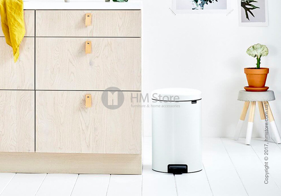 Ведро для мусора Brabantia Pedal Bin NewIcon 20 л, White