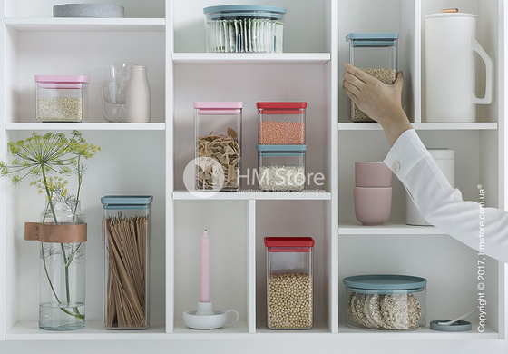 Емкость для хранения сыпучих продуктов Brabantia Square Canister 0,7 л, Red