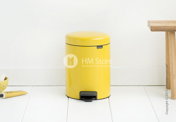 Ведро для мусора Brabantia Pedal Bin NewIcon 5 л, Daisy Yellow