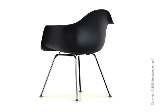 Кресло Herman Miller Eames Molded Plastic Armchair