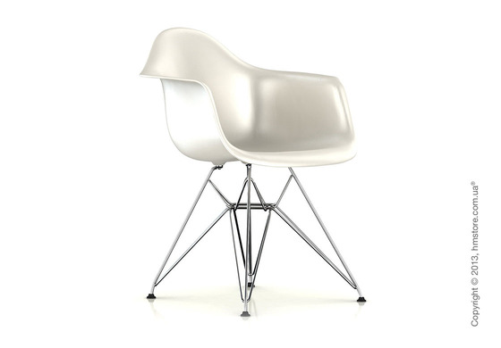 Кресло Herman Miller Eames Molded Plastic Armchair