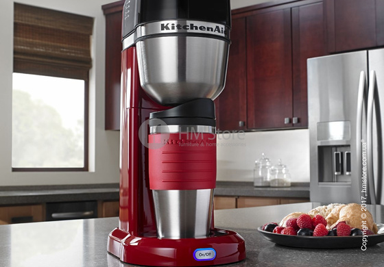Персональная кофеварка KitchenAid Personal Coffee Maker with 18 oz Thermal Mug, Empire Red. Купить