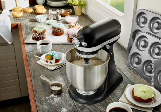 Планетарный миксер KitchenAid Artisan Mini Quart Tilt-Head Stand Mixer 3.3 л, Matte Black. Купить