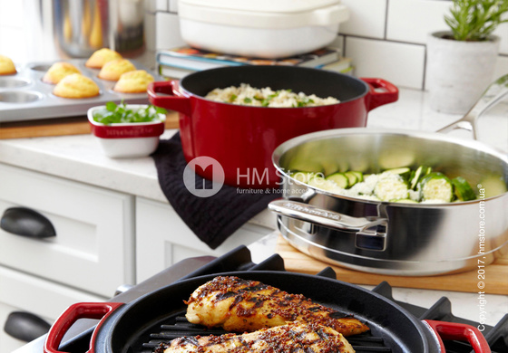 Кастрюля чугунная KitchenAid Cast Iron 24 см, Empire Red