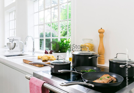 Сотейник с крышкой KitchenAid Saucepan серия Hard Anodized 16 см, Black