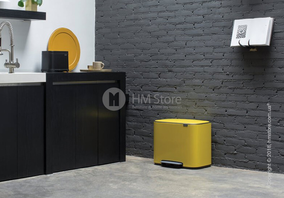 Ведро для сортировки мусора трехсекционное Brabantia Bo Pedal Bin 11/11/11 л, Daisy Yellow Ведро для сортировки мусора трехсекционное Brabantia Bo Pedal Bin 11/11/11 л, Daisy Yellow
