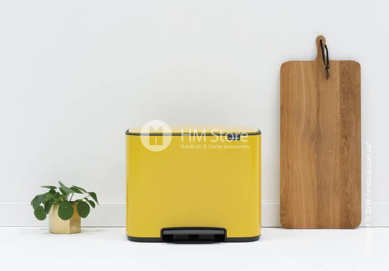 Ведро для сортировки мусора трехсекционное Brabantia Bo Pedal Bin 11/11/11 л, Daisy Yellow Ведро для сортировки мусора трехсекционное Brabantia Bo Pedal Bin 11/11/11 л, Daisy Yellow