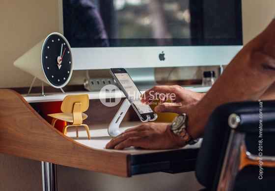 Часы настольные Vitra Cone Clock