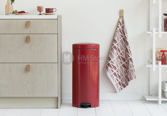 Ведро для мусора Brabantia Pedal Bin NewIcon 30 л, Passion Red