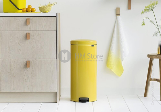 Ведро для мусора Brabantia Pedal Bin NewIcon 30 л, Daisy Yellow
