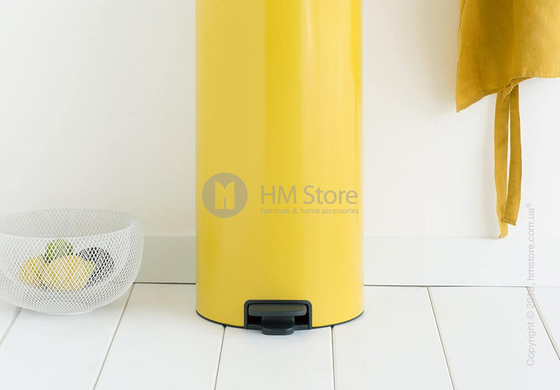 Ведро для мусора Brabantia Pedal Bin NewIcon 30 л, Daisy Yellow