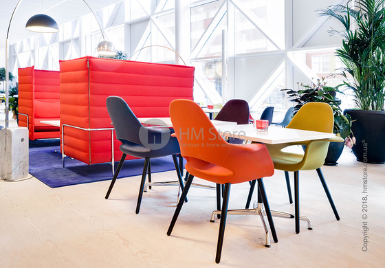 Кресло Vitra Organic Conference black legs, Hopsak Red Poppy Red