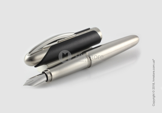 Ручка перьевая Porsche Design серия Leather P'3150, Black Ручка перьевая Porsche Design серия Leather P'3150, Black