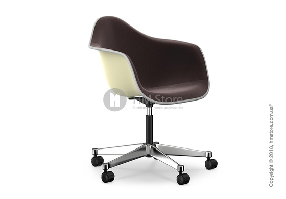 Кресло Vitra Eames Plastic Armchair PACC with full upholstery, Cream shell, Nero Moor Brown