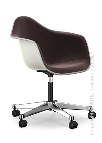 Кресло Vitra Eames Plastic Armchair PACC with full upholstery, White shell, Nero Moor Brown