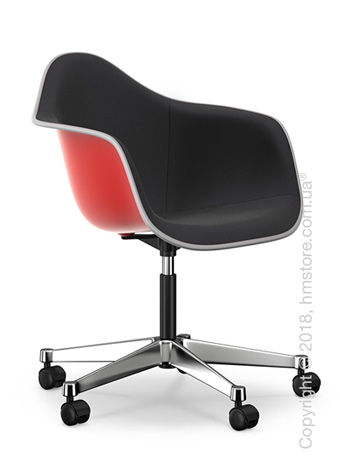 Кресло Vitra Eames Plastic Armchair PACC with full upholstery, Classic Red shell, Nero