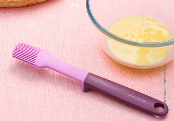 Кисть кондитерская Joseph Joseph Elevate Pastry Brush, Фиолетовая