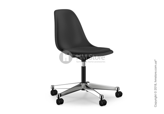 Кресло Vitra Eames Plastic Side Chair PSCC with seat upholstery, Basic Dark shell and Nero Кресло Vitra Eames Plastic Side Chair PSCC with seat upholstery, Basic Dark shell and Nero