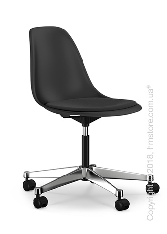 Кресло Vitra Eames Plastic Side Chair PSCC with seat upholstery, Basic Dark shell and Nero
