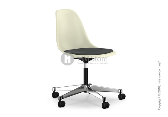Кресло Vitra Eames Plastic Side Chair PSCC with seat upholstery, Cream shell and Dark Grey