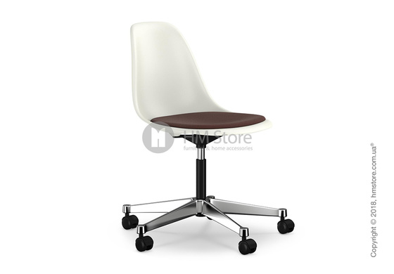 Кресло Vitra Eames Plastic Side Chair PSCC with seat upholstery, White shell and Marron Moor Brown Кресло Vitra Eames Plastic Side Chair PSCC with seat upholstery, White shell and Marron Moor Brown