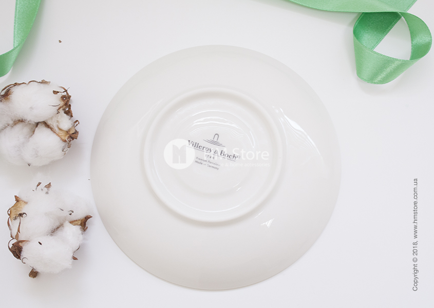 Клеймо бренда Villeroy & Boch на блюдце
