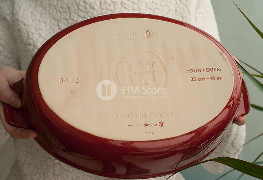 Логотип и подпись мастера компании «Emile Henry»