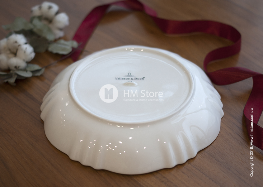 Блюдо с обратной стороны