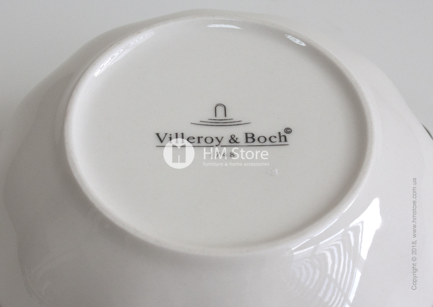 Клеймо на обратной стороне пиалы