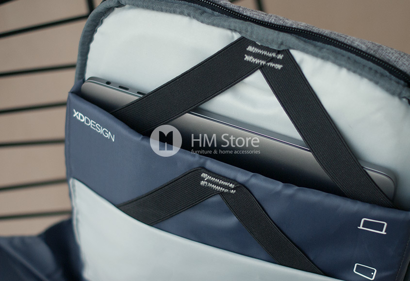 Отсеки для техники с ремнями