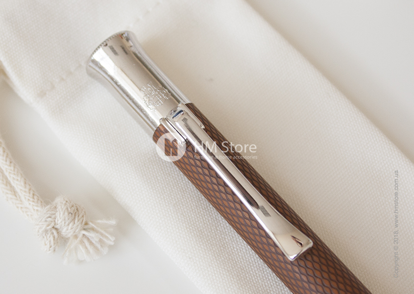 Клип и герб Graf von Faber-Castell