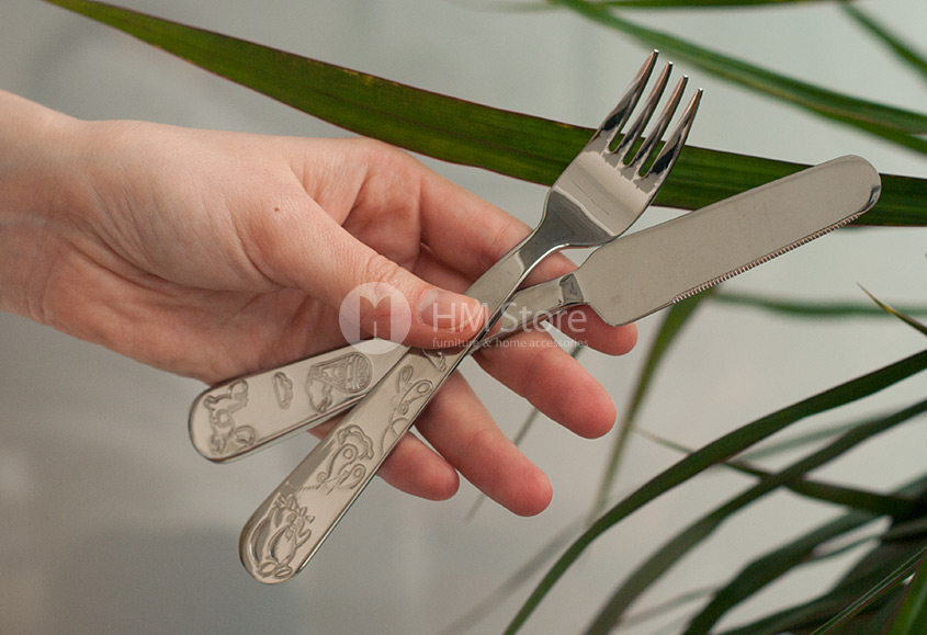 Вилка и нож без острых краев